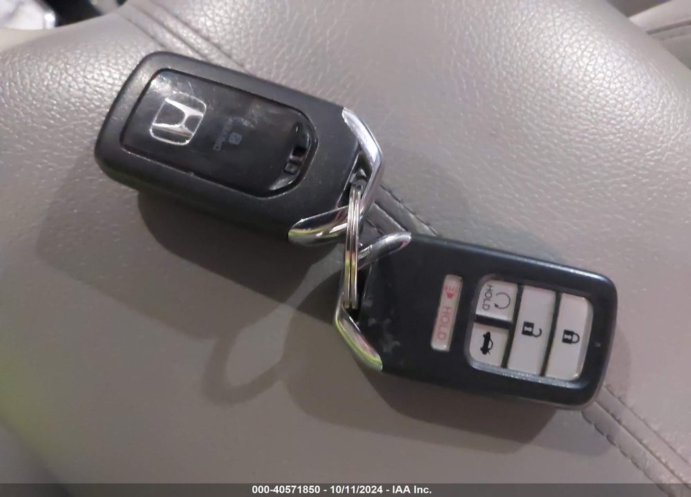2017 HONDA ACCORD EX-L VIN: 1HGCR2F85HA206059