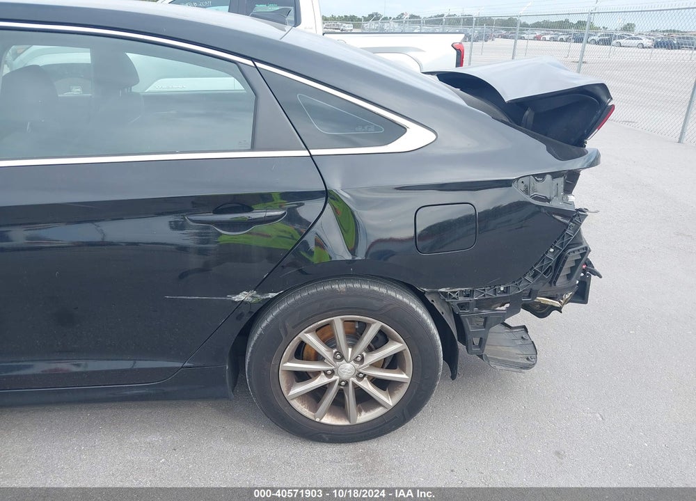2018 HYUNDAI SONATA SE VIN: 5NPE24AF9JH599978
