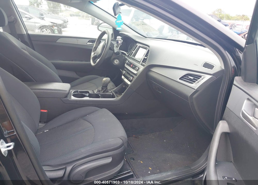 2018 HYUNDAI SONATA SE VIN: 5NPE24AF9JH599978