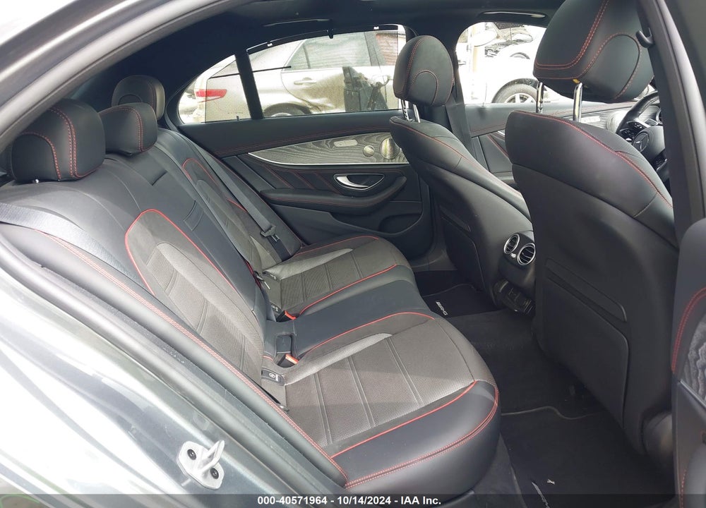 2022 MERCEDES-BENZ AMG E 53 4MATIC VIN: W1KZF6BB9NB031000