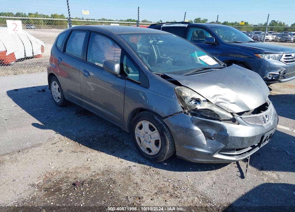 2013 HONDA FIT VIN: JHMGE8H31DC073362