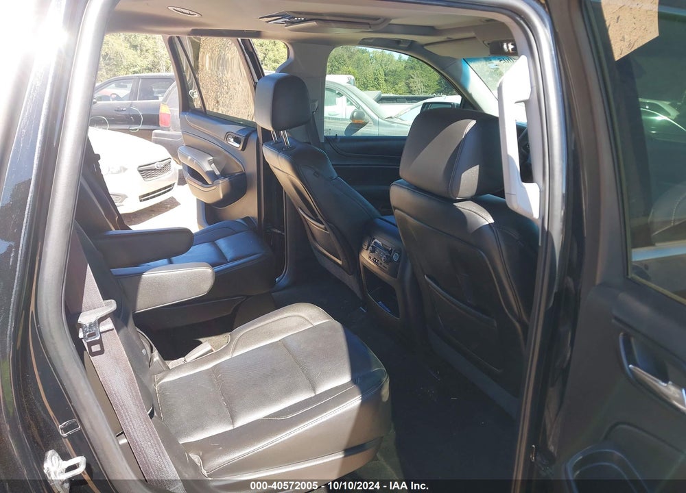 2016 GMC YUKON SLT VIN: 1GKS2BKC5GR243027
