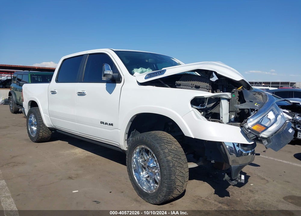 2019 RAM 1500 LAIE  4X4 5'7 BOX VIN: 1C6SRFJT1KN599742