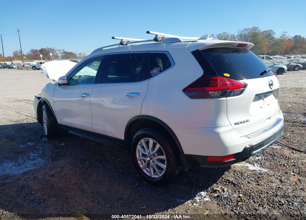 2018 NISSAN ROGUE SV VIN: KNMAT2MV5JP574311