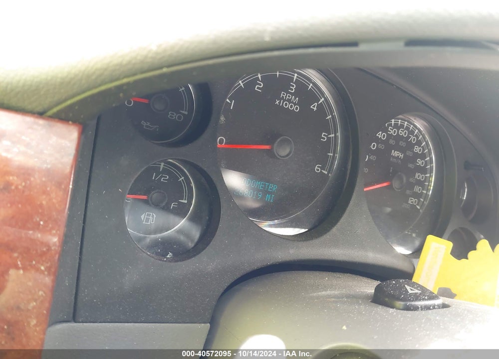 2010 GMC YUKON SLT VIN: 1GKUCCE01AR272822