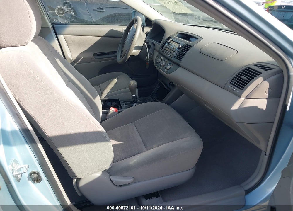 2005 TOYOTA CAMRY LE VIN: 4T1BE32K55U516649