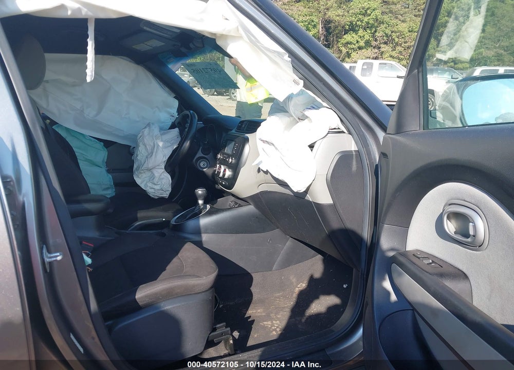 2016 KIA SOUL VIN: KNDJN2A22G7401097
