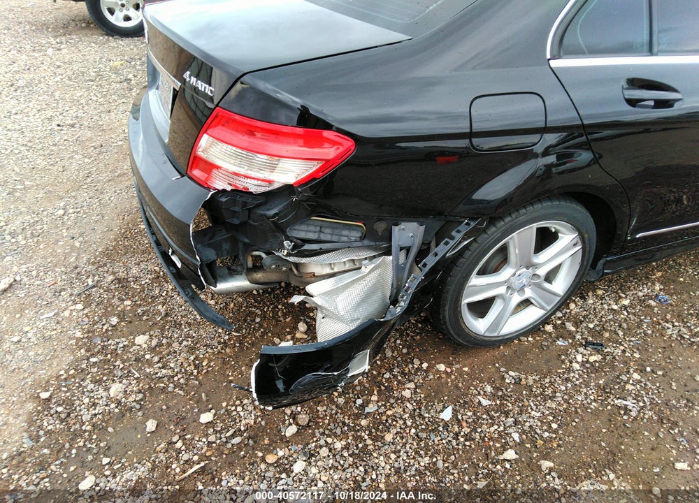2011 MERCEDES-BENZ C 300 LUXURY 4MATIC/SPORT 4MATIC VIN: WDDGF8BB8BR140103