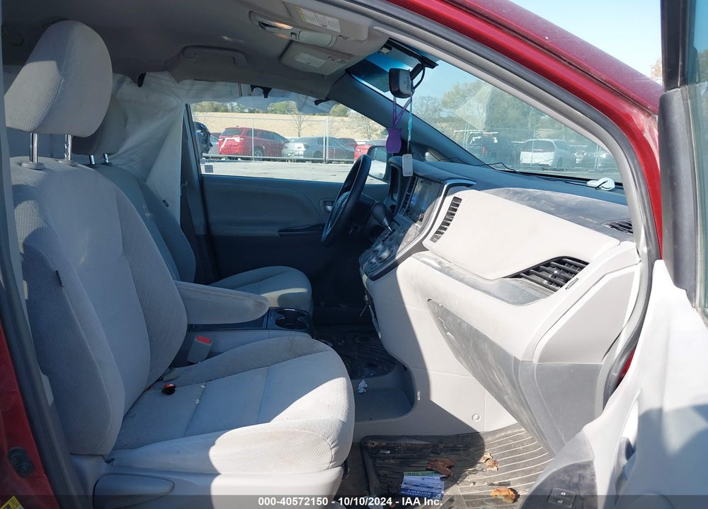 2017 TOYOTA SIENNA LE 8 PASSENGER VIN: 5TDKZ3DC3HS798538