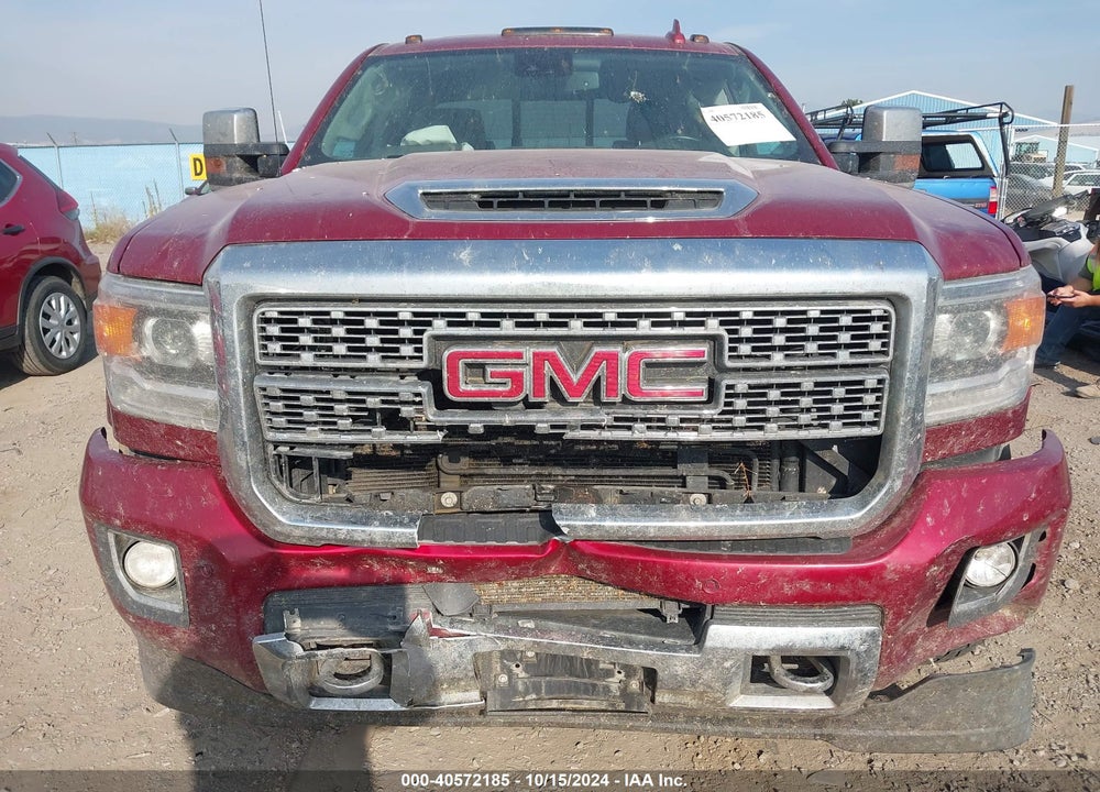2018 GMC SIERRA 2500HD DENALI VIN: 1GT12UEY1JF216295