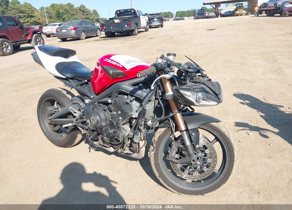 2012 TRIUMPH MOTORCYCLE DAYTONA 675 VIN: SMTD00NS5CT538791