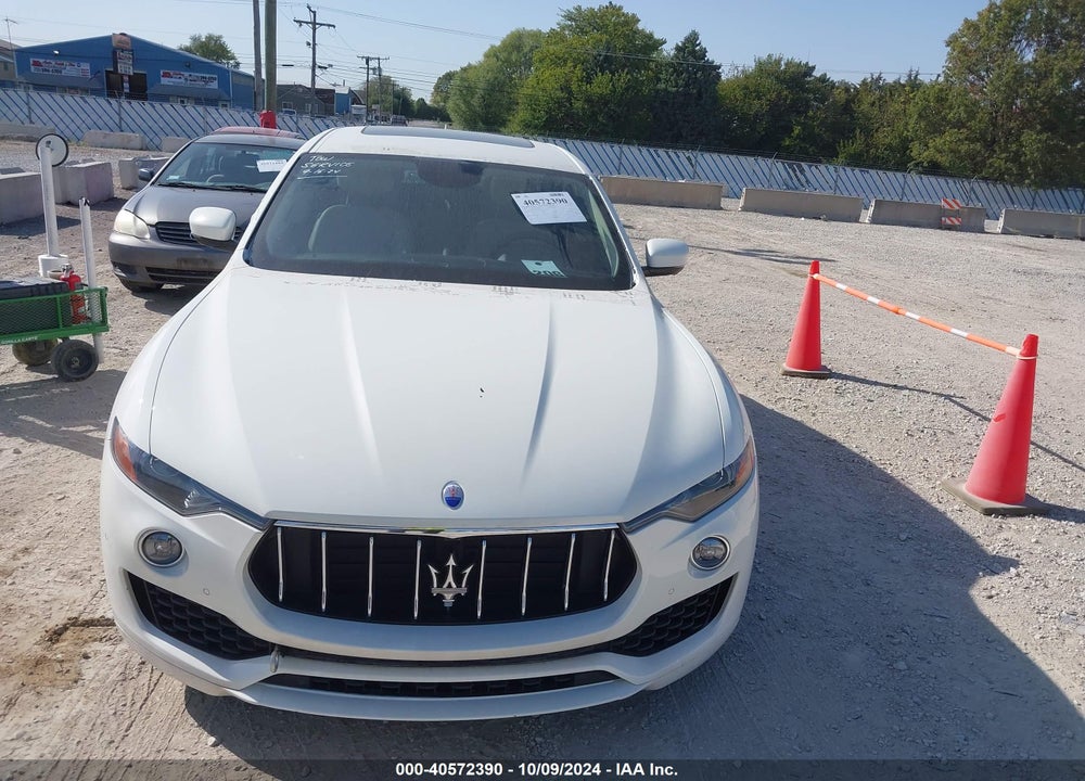 2020 MASERATI LEVANTE S VIN: ZN661YUAXLX344843