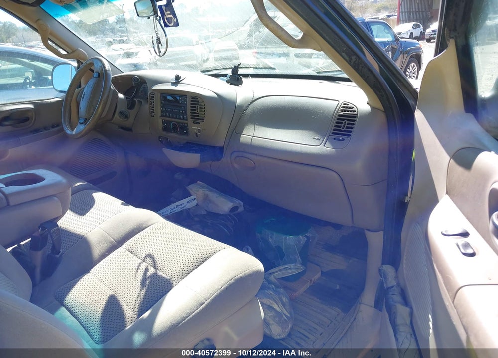 2002 FORD F-150 XL/XLT VIN: 1FTRF18W12NA62601