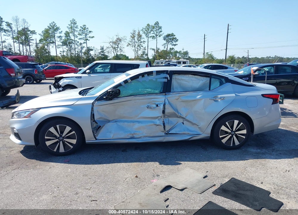 2022 NISSAN ALTIMA SV FWD VIN: 1N4BL4DV6NN367305