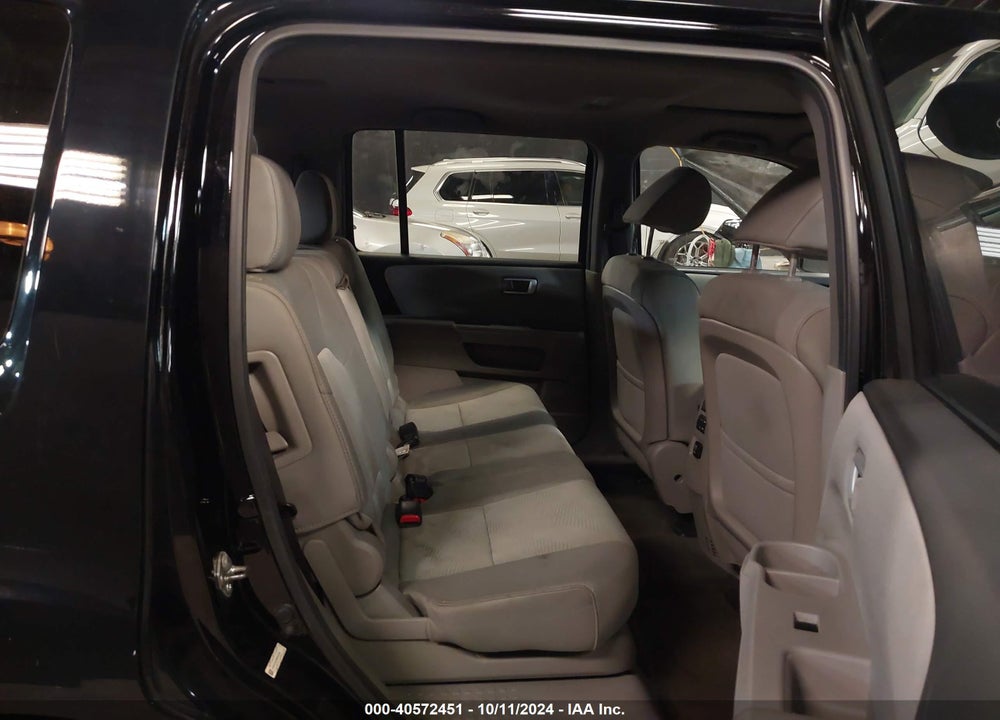 2013 HONDA PILOT LX VIN: 5FNYF4H26DB064338