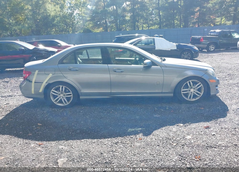 2012 MERCEDES-BENZ C 300 LUXURY 4MATIC/SPORT 4MATIC VIN: WDDGF8BB9CR225906