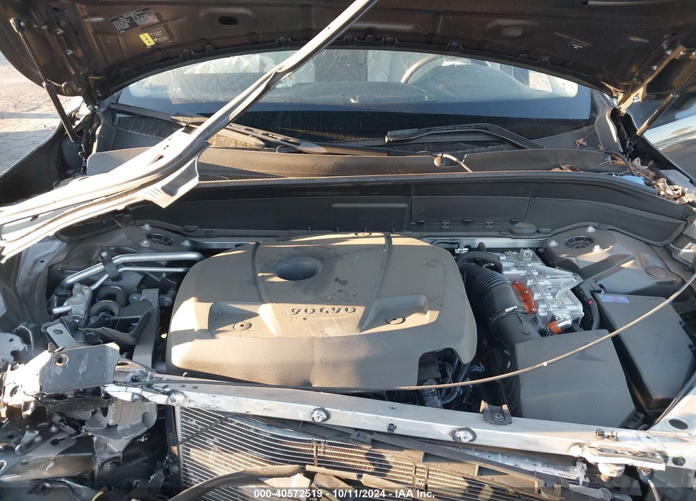 2023 VOLVO XC90 RECHARGE PLUG-IN HYBRID T8 PLUS BRIGHT THEME 7-SEATER VIN: YV4H60CN8P1932165