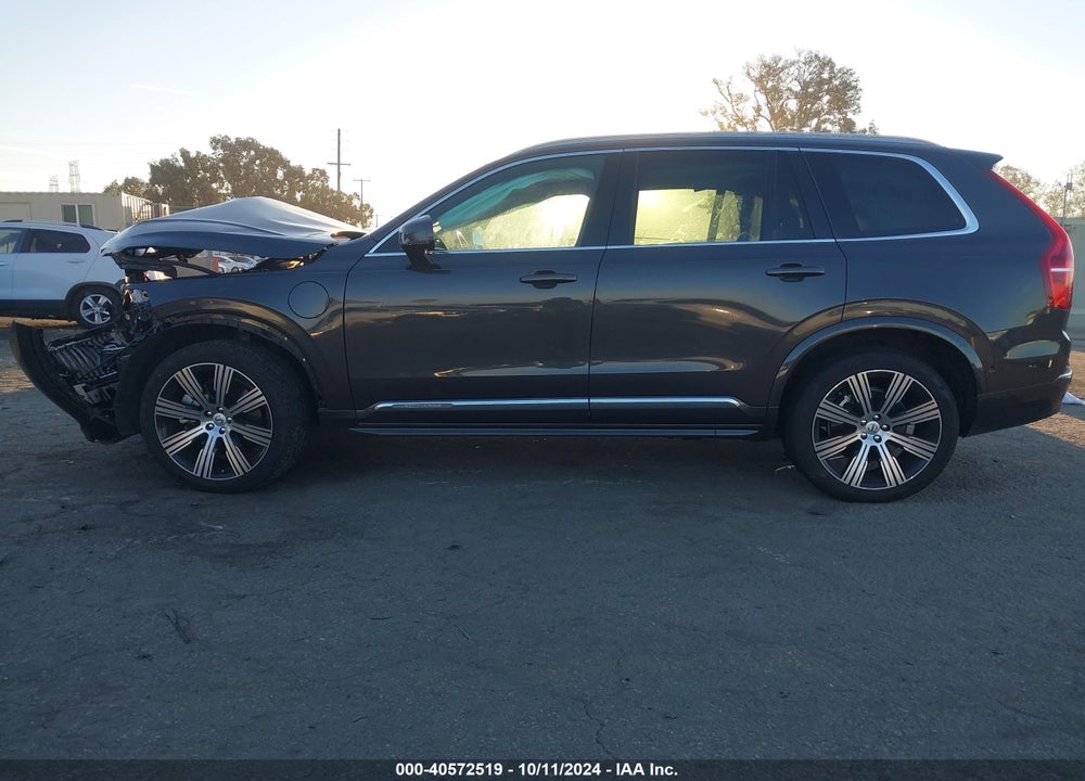 2023 VOLVO XC90 RECHARGE PLUG-IN HYBRID T8 PLUS BRIGHT THEME 7-SEATER VIN: YV4H60CN8P1932165