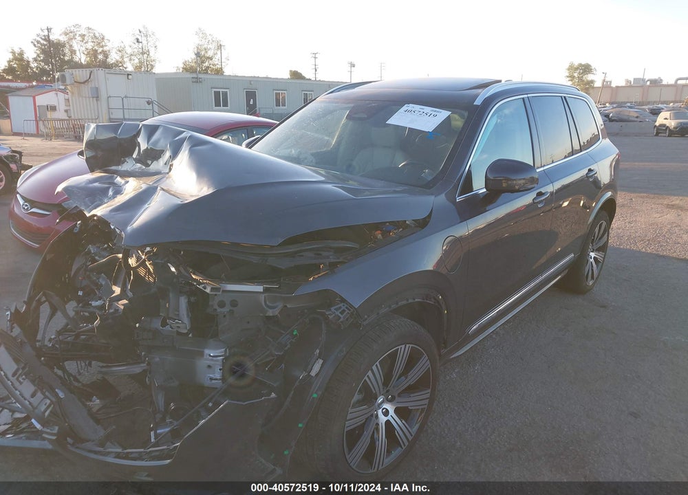 2023 VOLVO XC90 RECHARGE PLUG-IN HYBRID T8 PLUS BRIGHT THEME 7-SEATER VIN: YV4H60CN8P1932165