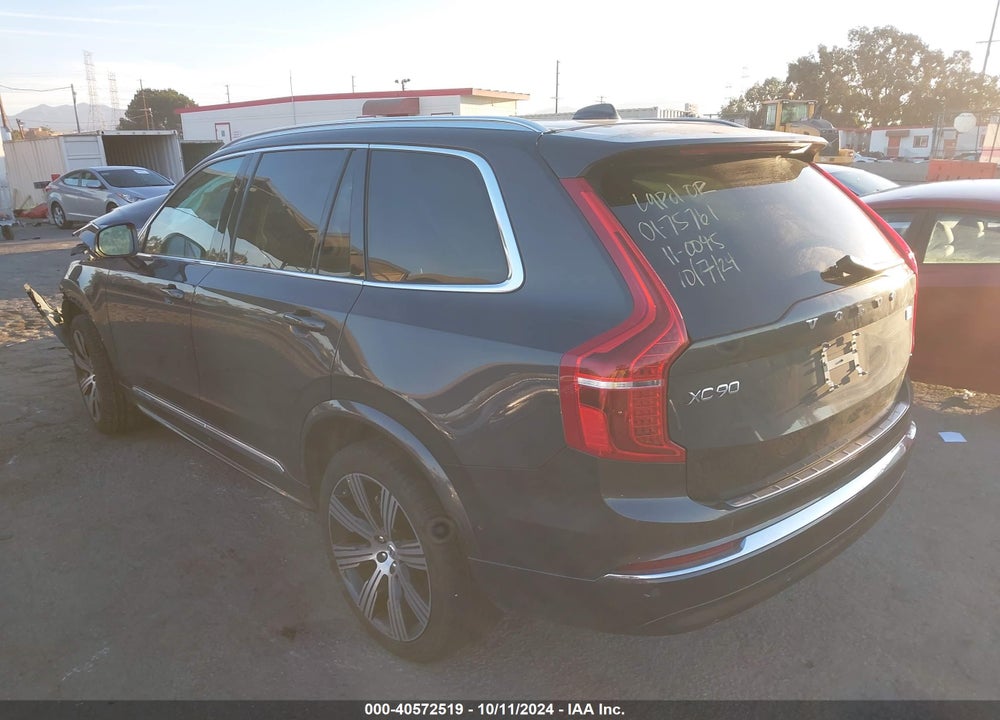 2023 VOLVO XC90 RECHARGE PLUG-IN HYBRID T8 PLUS BRIGHT THEME 7-SEATER VIN: YV4H60CN8P1932165