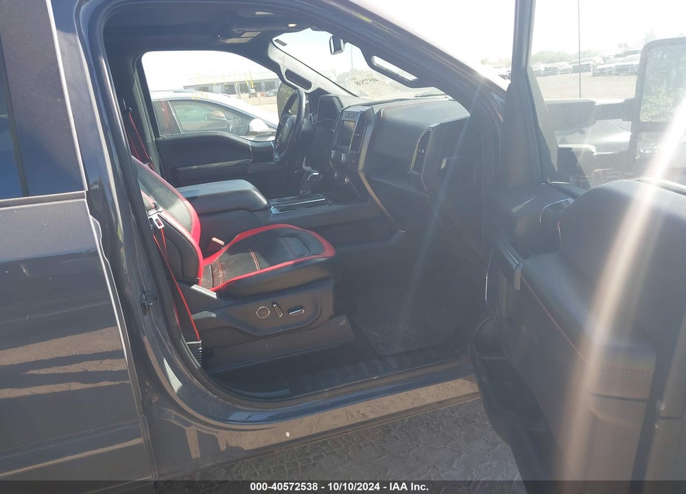 2018 FORD F-150 LARIAT VIN: 1FTFW1EG0JFE05522