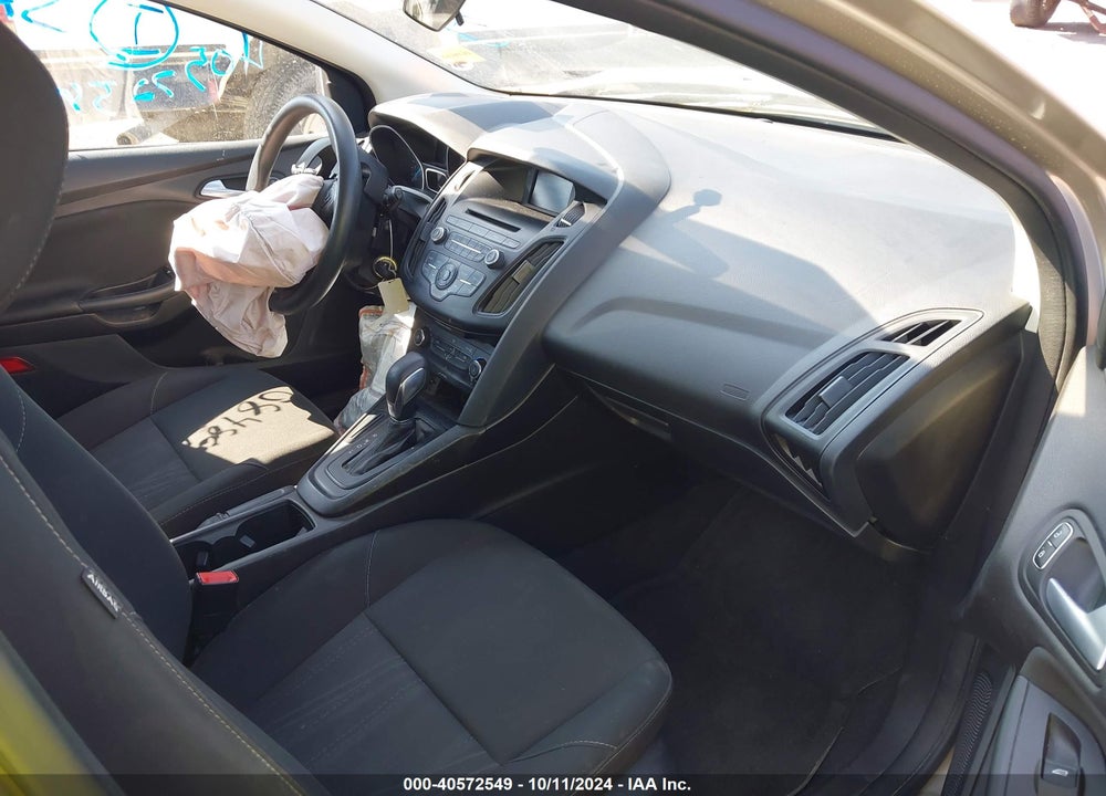 2017 FORD FOCUS SE VIN: 1FADP3K27HL331123