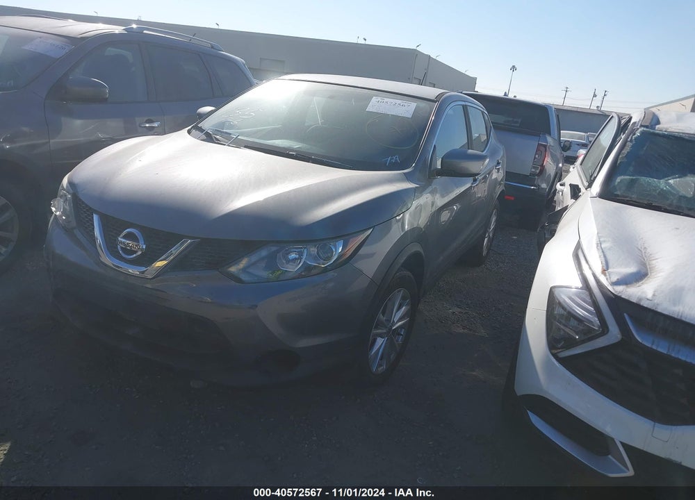 2017 NISSAN ROGUE SPORT S VIN: JN1BJ1CP4HW014015