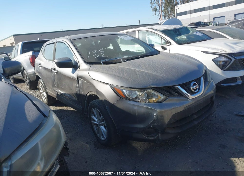 2017 NISSAN ROGUE SPORT S VIN: JN1BJ1CP4HW014015