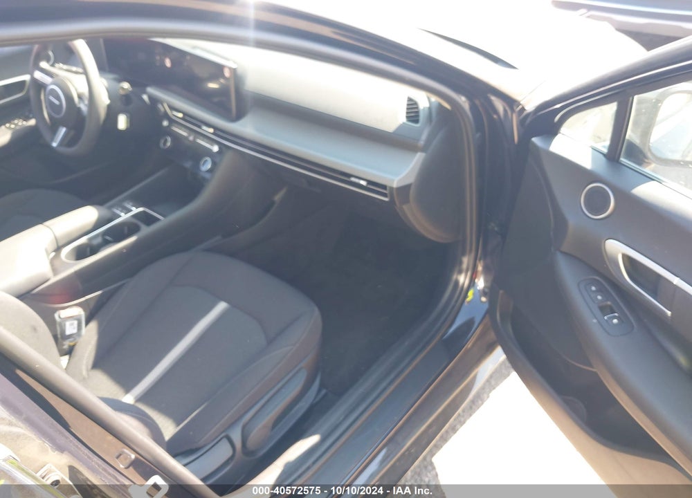 2024 HYUNDAI SONATA SEL VIN: KMHL64JA9RA424841