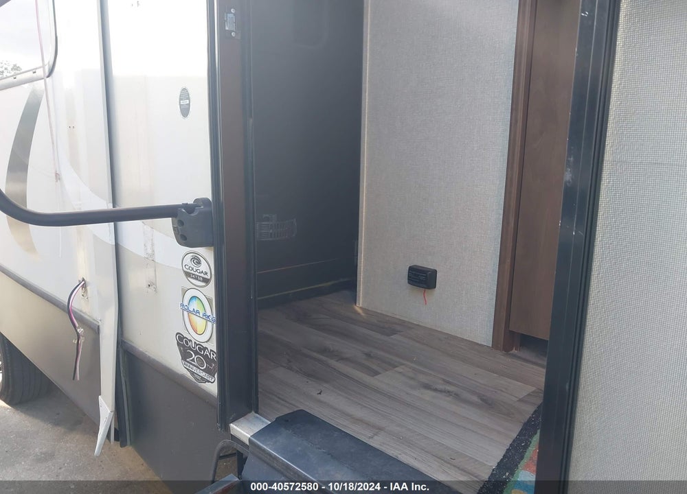 2018 KEYSTONE RV COUGAR X-LITE SERIES VIN: 4YDT34T28JV511188