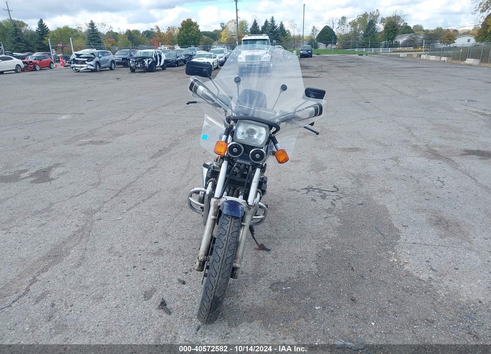 1985 HONDA CB650 SC VIN: JH2RC1301FM208168