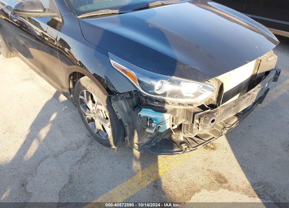 2019 KIA FORTE LXS VIN: 3KPF24ADXKE114885