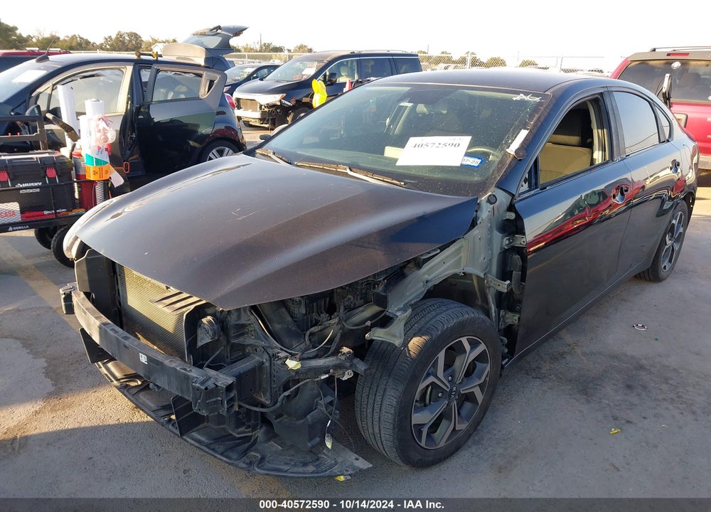 2019 KIA FORTE LXS VIN: 3KPF24ADXKE114885
