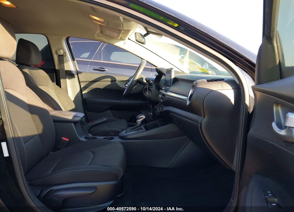 2019 KIA FORTE LXS VIN: 3KPF24ADXKE114885