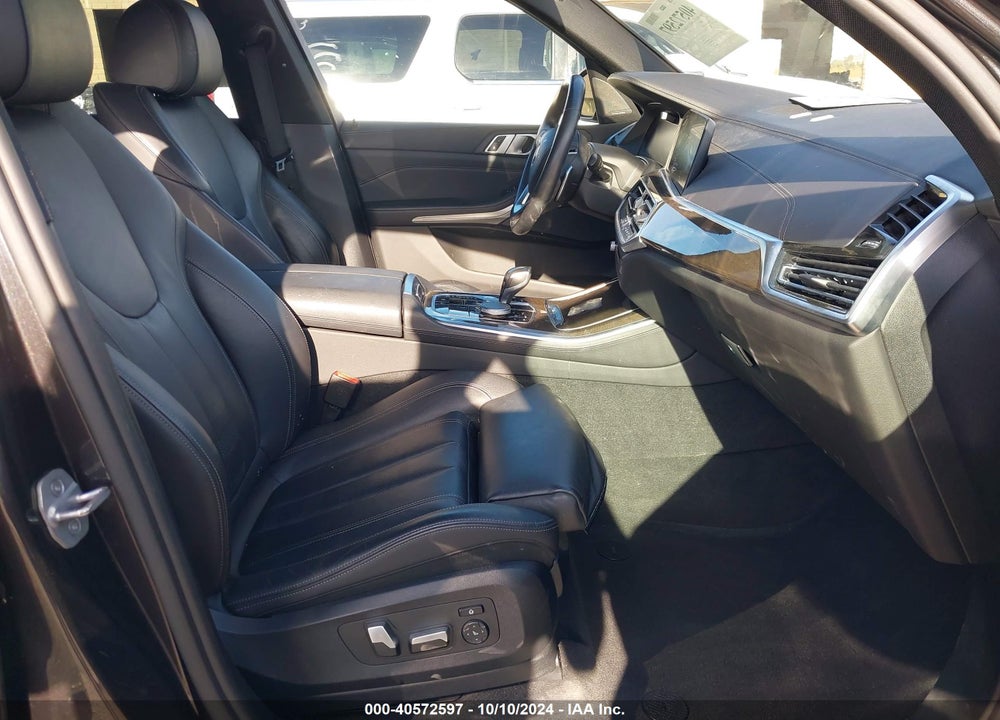 2019 BMW X5 XDRIVE40I VIN: 5UXCR6C54KLL24906