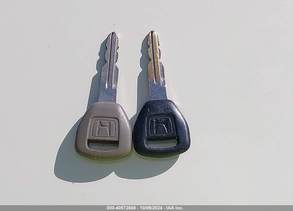2002 HONDA ACCORD 2.3 EX/2.3 SE VIN: JHMCG66862C026577