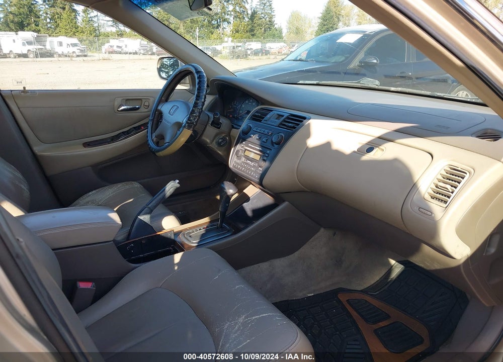 2002 HONDA ACCORD 2.3 EX/2.3 SE VIN: JHMCG66862C026577