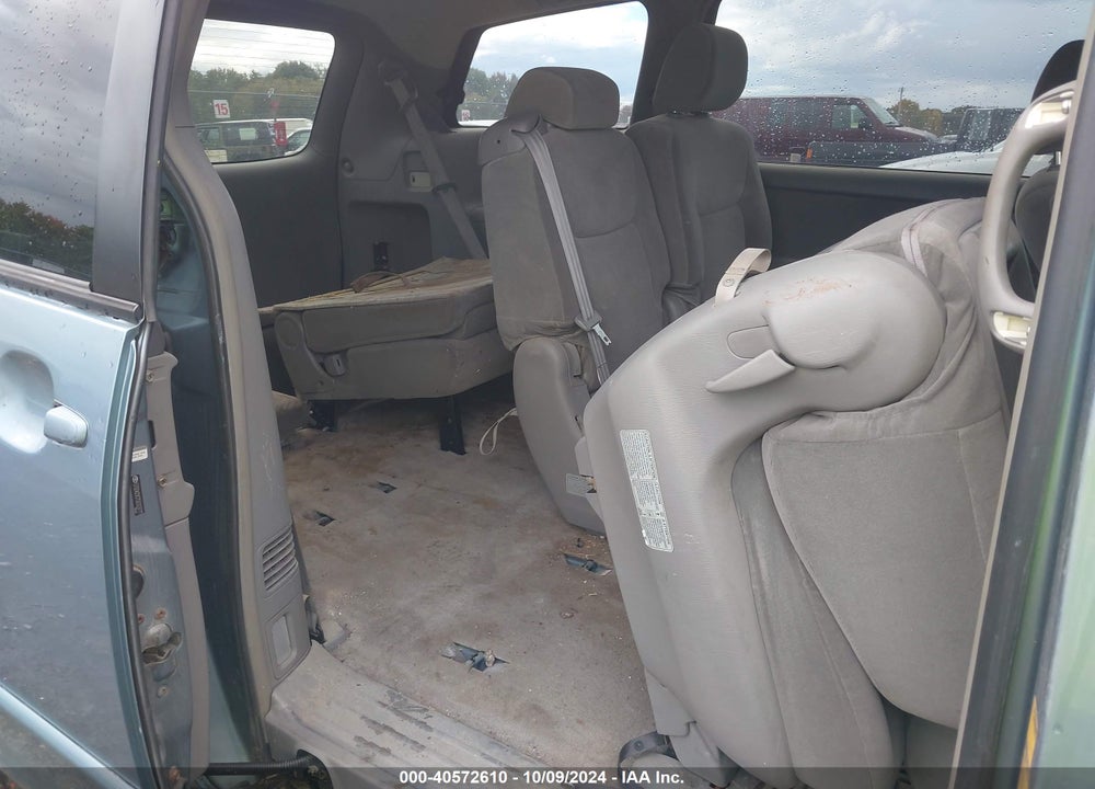 2005 TOYOTA SIENNA LE VIN: 5TDZA23C75S323777