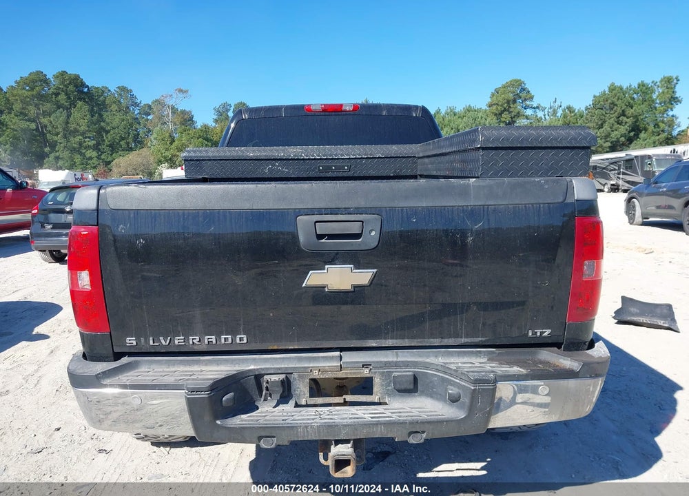 2009 CHEVROLET SILVERADO 2500HD LTZ VIN: 1GCHK63639F188054