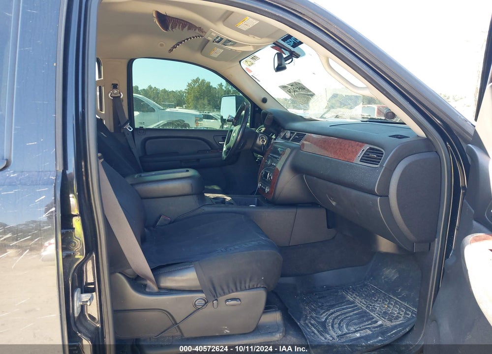 2009 CHEVROLET SILVERADO 2500HD LTZ VIN: 1GCHK63639F188054
