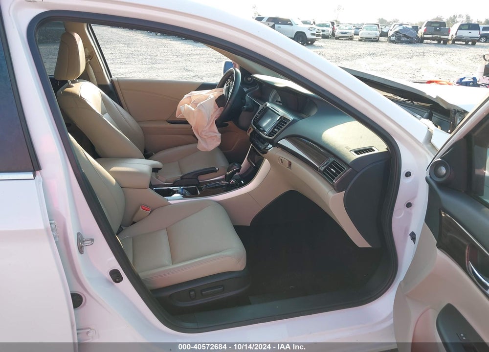 2017 HONDA ACCORD EX-L VIN: 1HGCR2F83HA194770