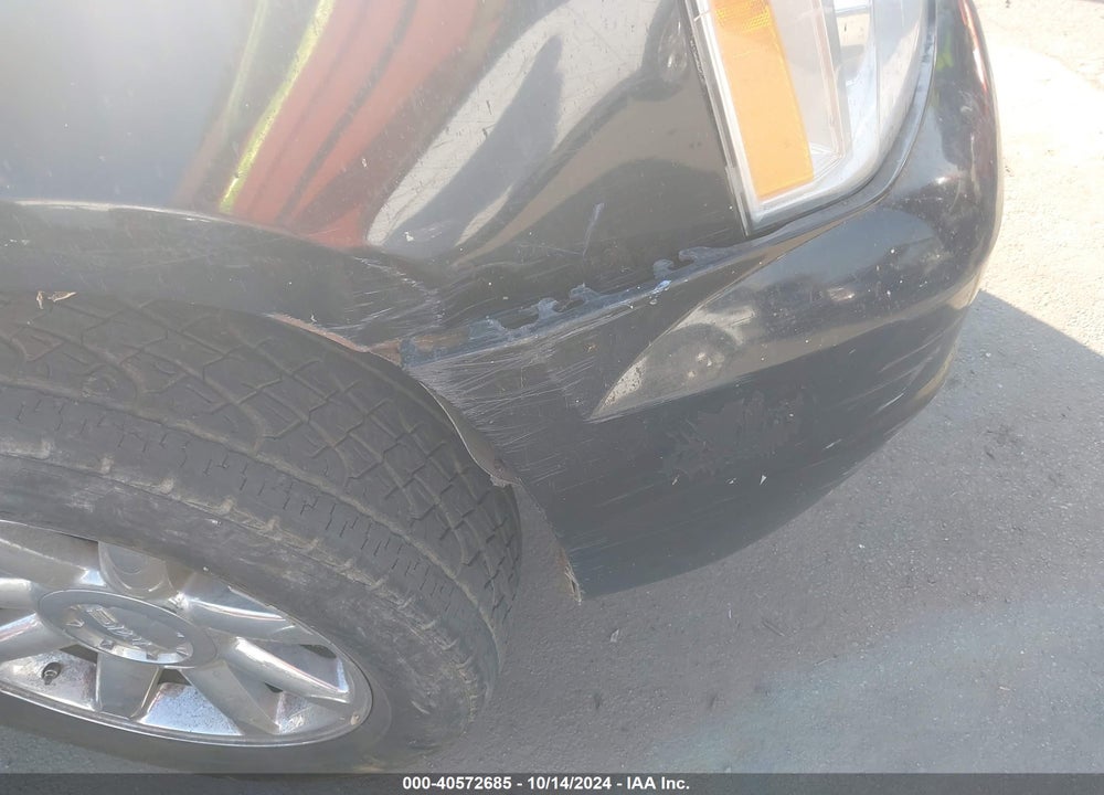 2007 GMC YUKON DENALI VIN: 1GKFK63827J209452