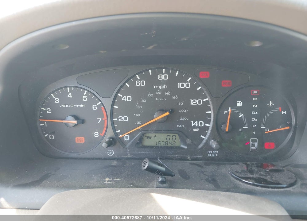 2000 HONDA ACCORD 2.3 LX VIN: JHMCG5646YC016910