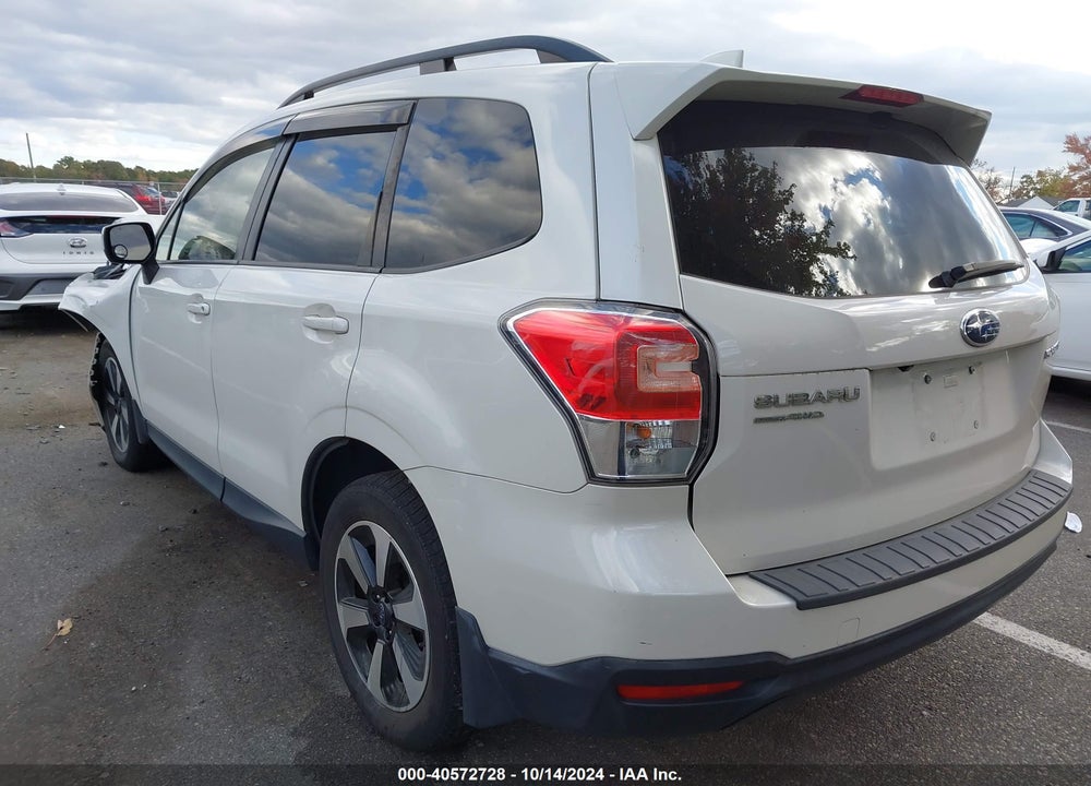 2018 SUBARU FORESTER 2.5I PREMIUM VIN: JF2SJAGC5JH512675