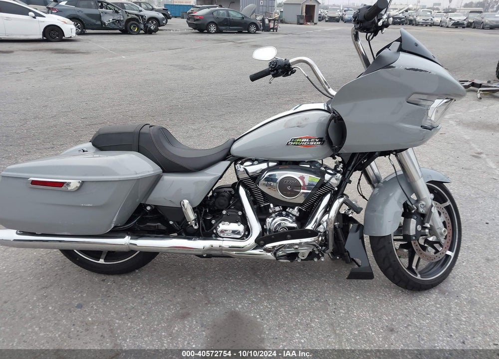2024 HARLEY-DAVIDSON FLTRX VIN: 1HD1KH722RB611197