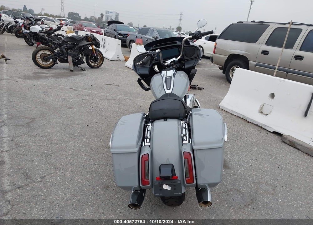 2024 HARLEY-DAVIDSON FLTRX VIN: 1HD1KH722RB611197
