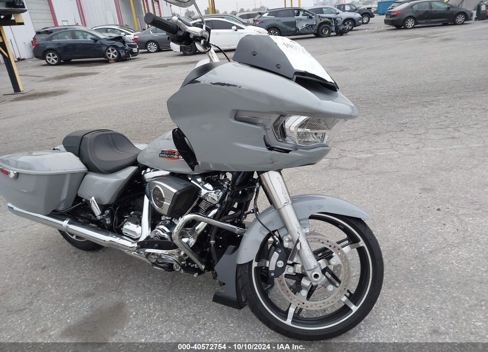 2024 HARLEY-DAVIDSON FLTRX VIN: 1HD1KH722RB611197