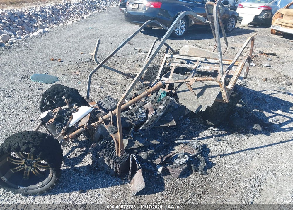 2016 CLUB CAR 14 HP VIN: JE1633665802