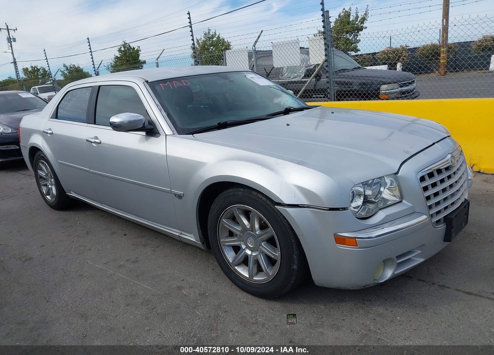 2005 CHRYSLER 300C VIN: 2C3JA63H15H132536