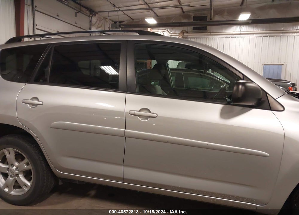 2011 TOYOTA RAV4 VIN: 2T3BF4DV5BW096193